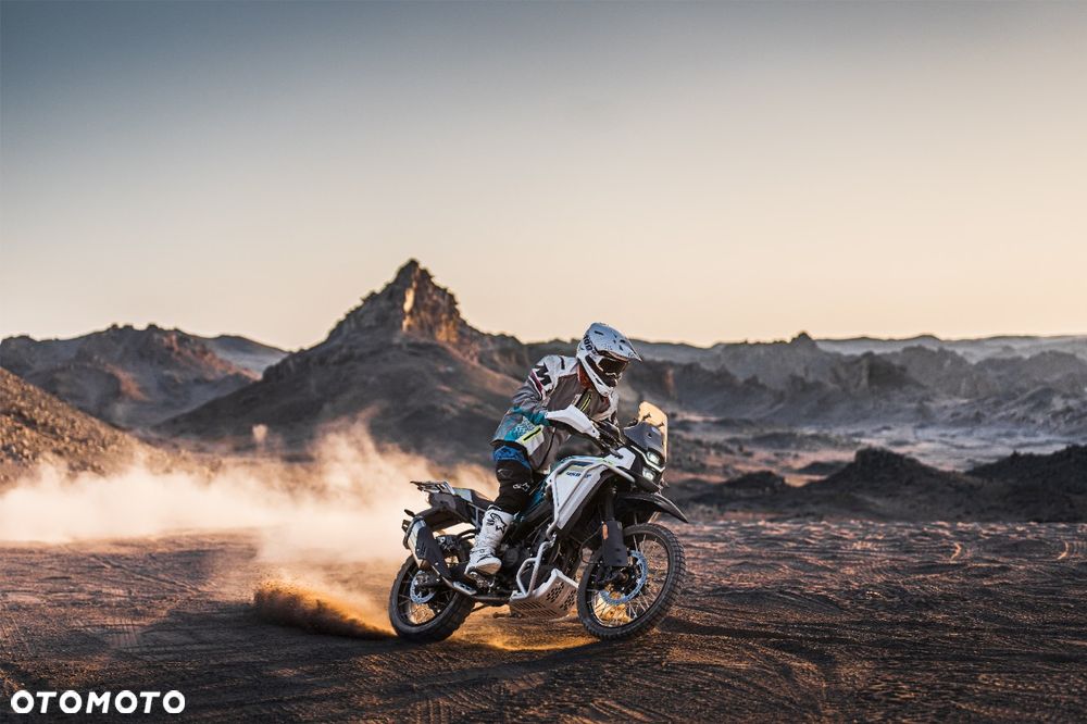 CFMoto 450MT - 10