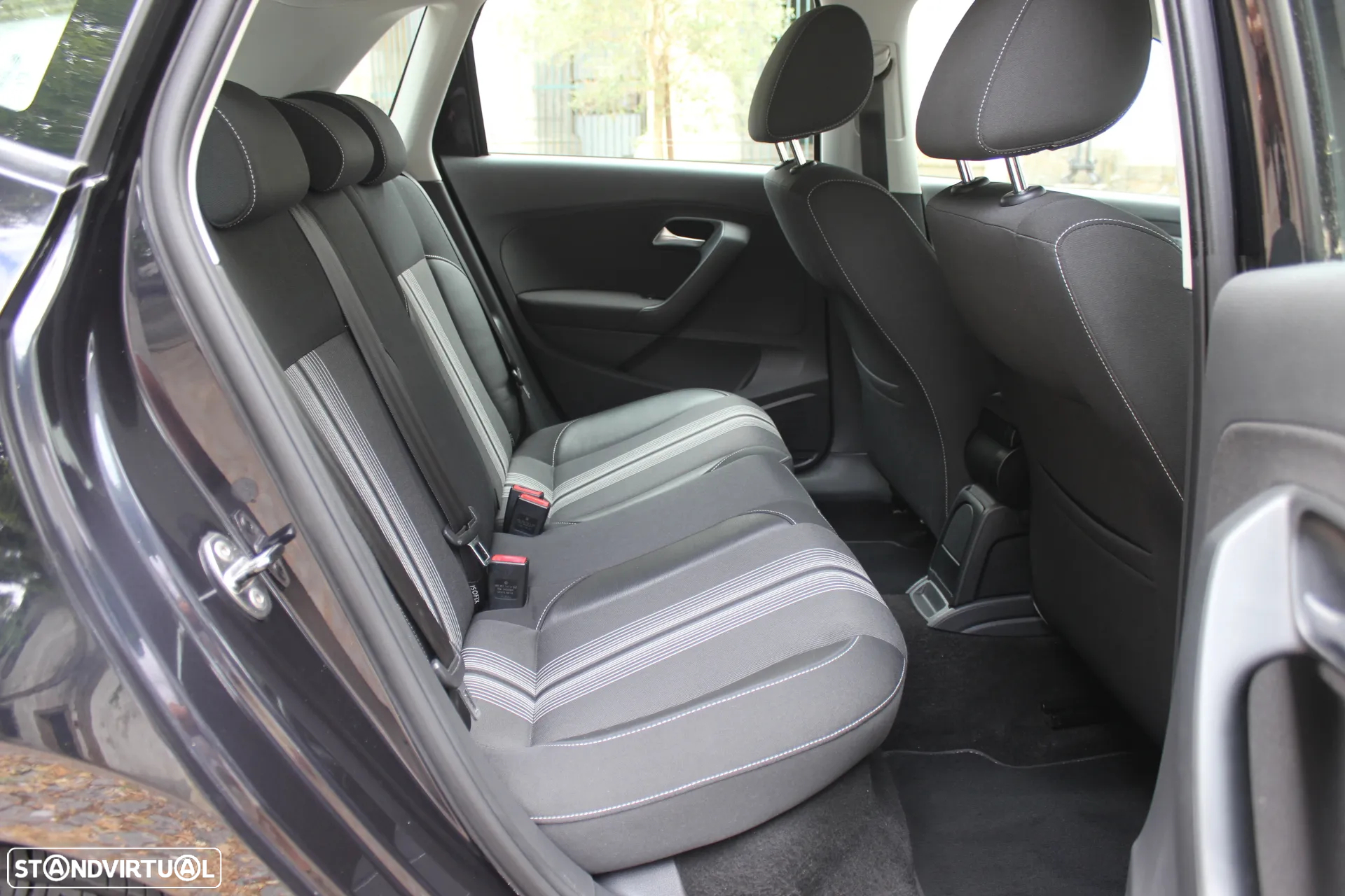 VW Polo 1.2 Match - 14