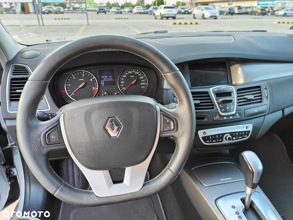 Renault Laguna Grandtour dCi 175 FAP GT - 12