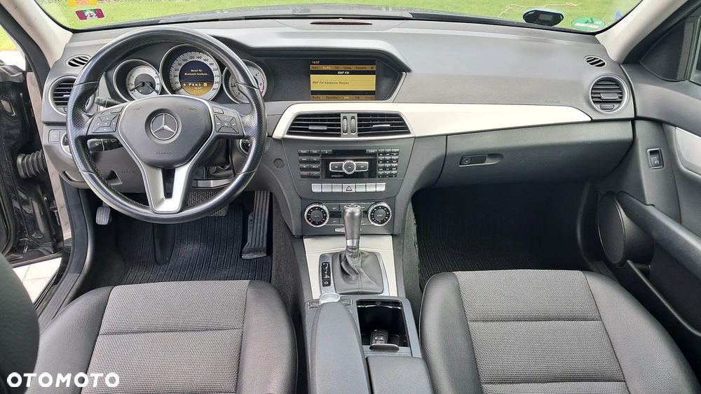 Mercedes-Benz Klasa C 220 CDI DPF Automatik BlueEFFICIENCY Avantgarde - 8