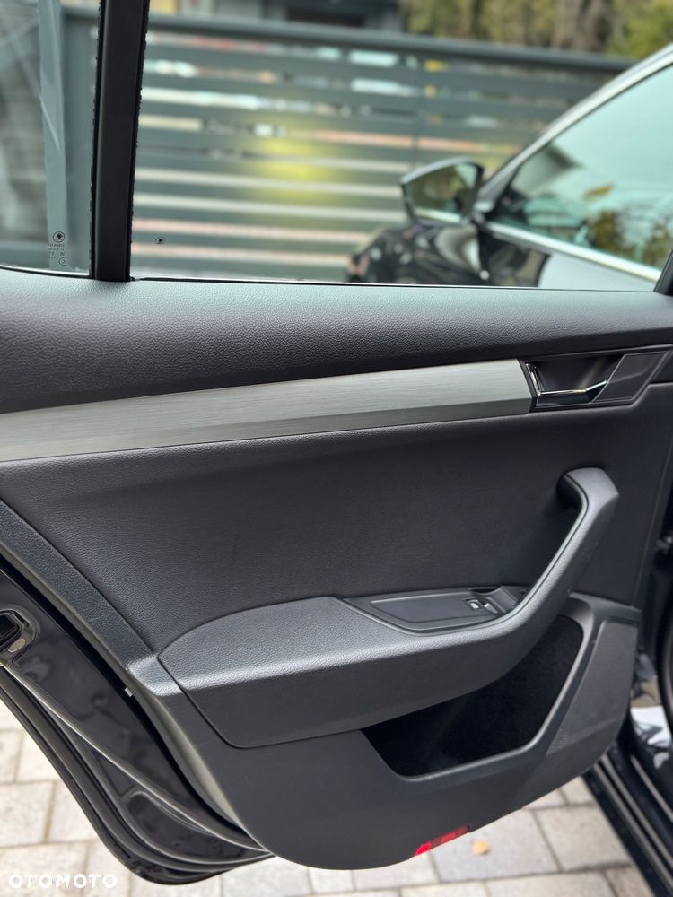 Skoda Superb 2.0 TDI Ambition - 18