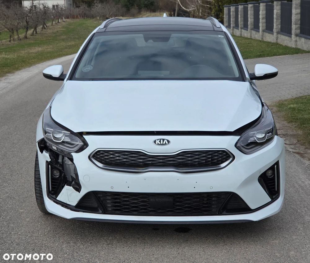 Kia Ceed 1.6 GDI PHEV L DCT - 3