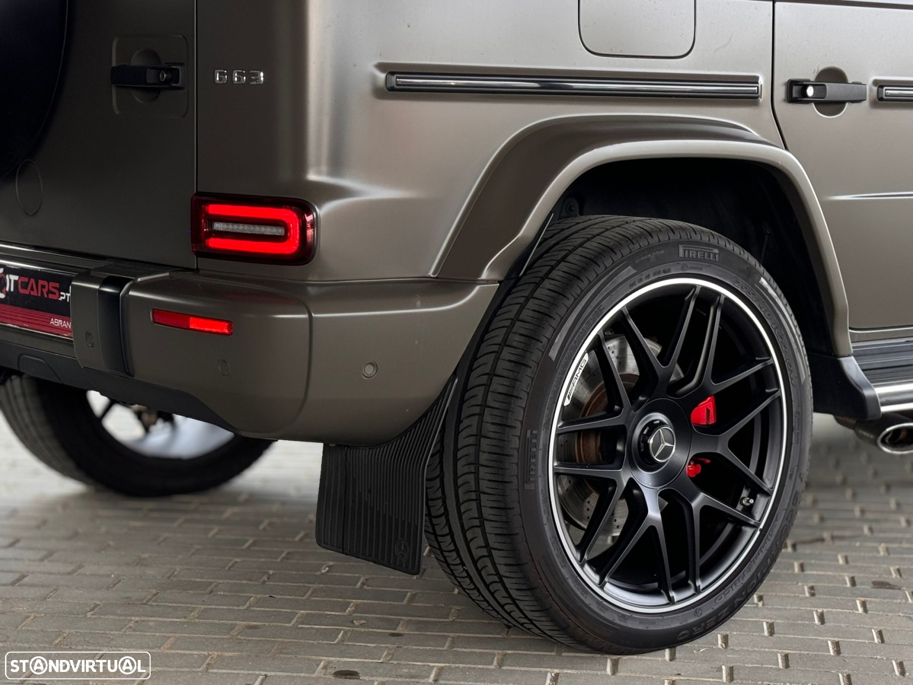Mercedes-Benz G 63 AMG Speedshift 9G-TRONIC - 12
