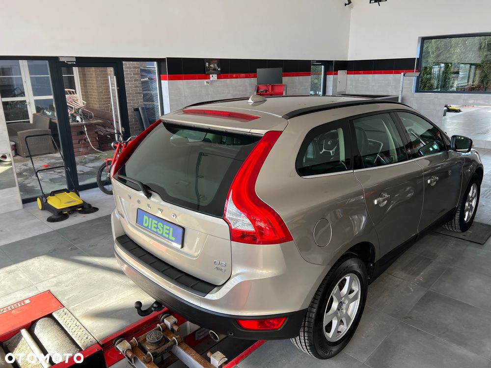 Volvo XC 60 D5 AWD RDesign - 9
