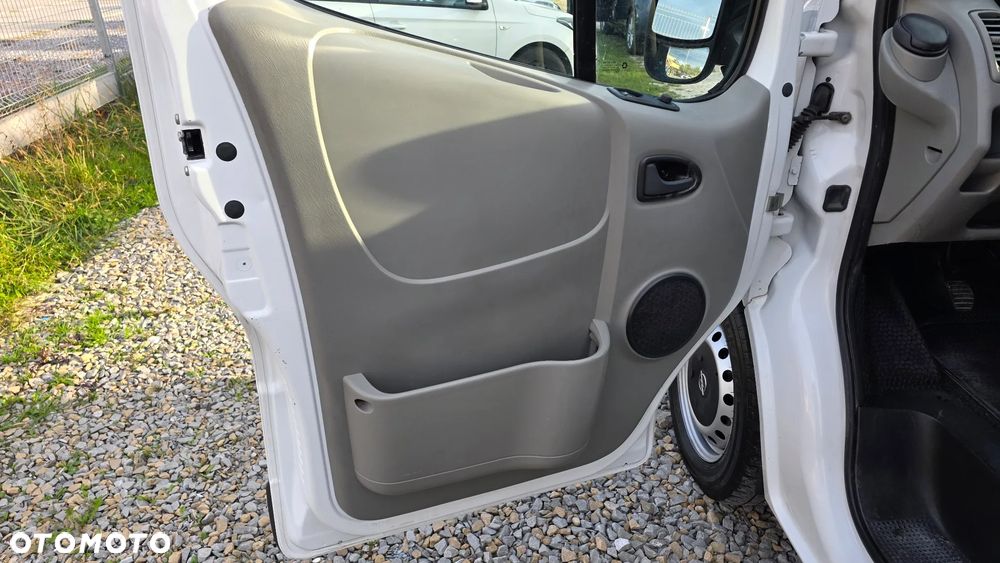 Opel Vivaro L1H1 DPF - 16