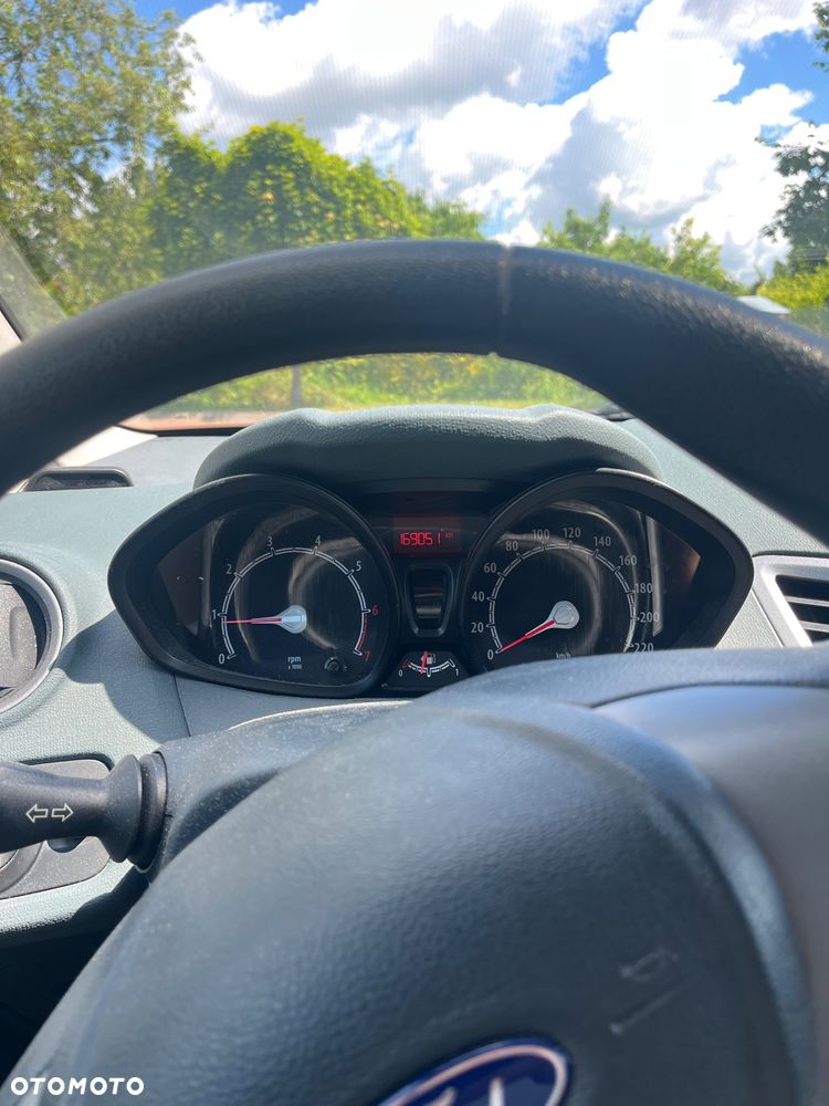 Ford Fiesta 1.25 Ambiente - 14