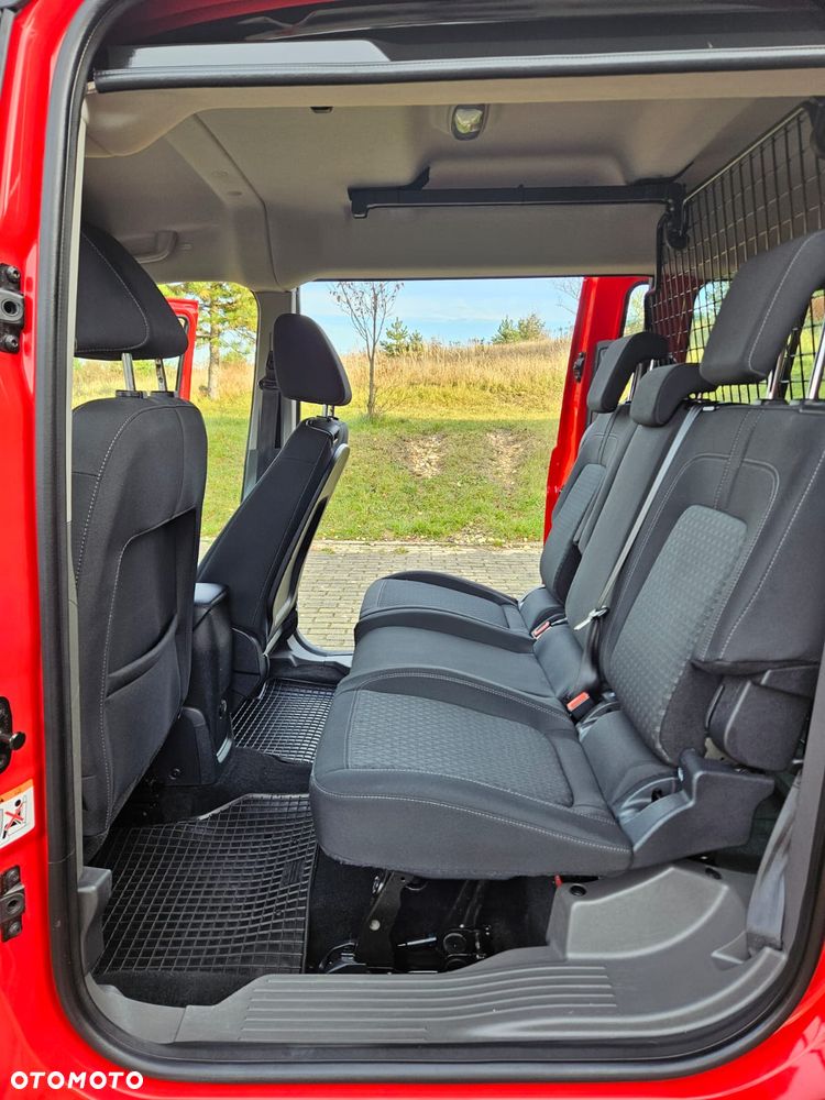 Ford Transit Connect - 24