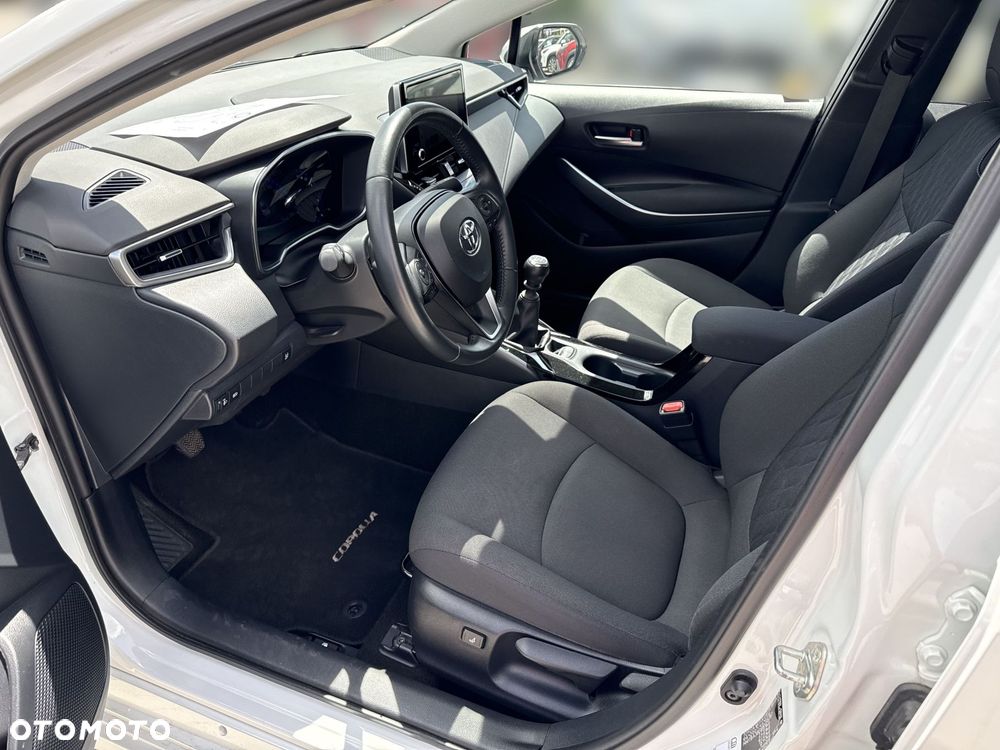 Toyota Corolla - 10