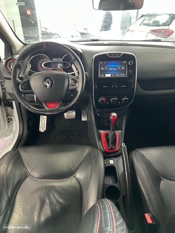 Renault Clio 1.6 T RS EDC - 10