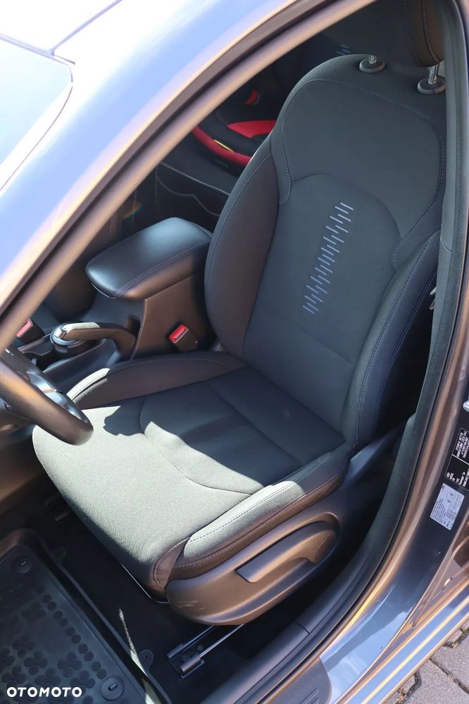 Hyundai i30 1.4 GO - 20