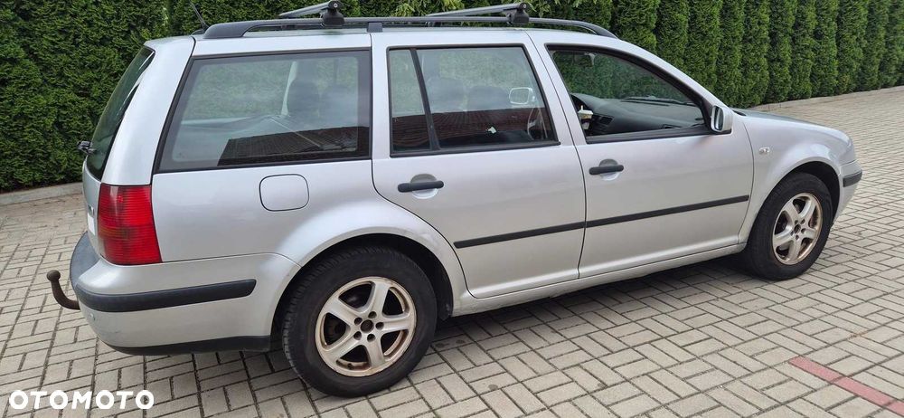 Volkswagen Touran - 2