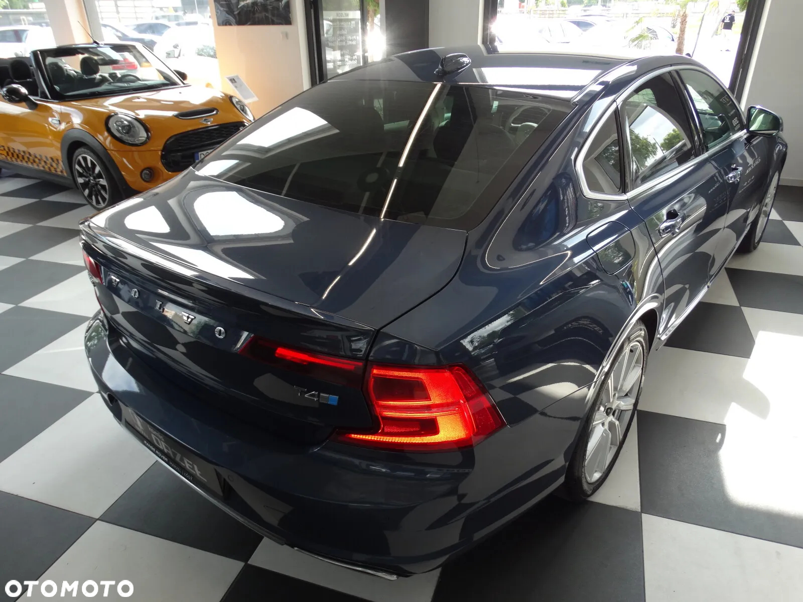 Volvo S90 T4 Momentum Pro - 5