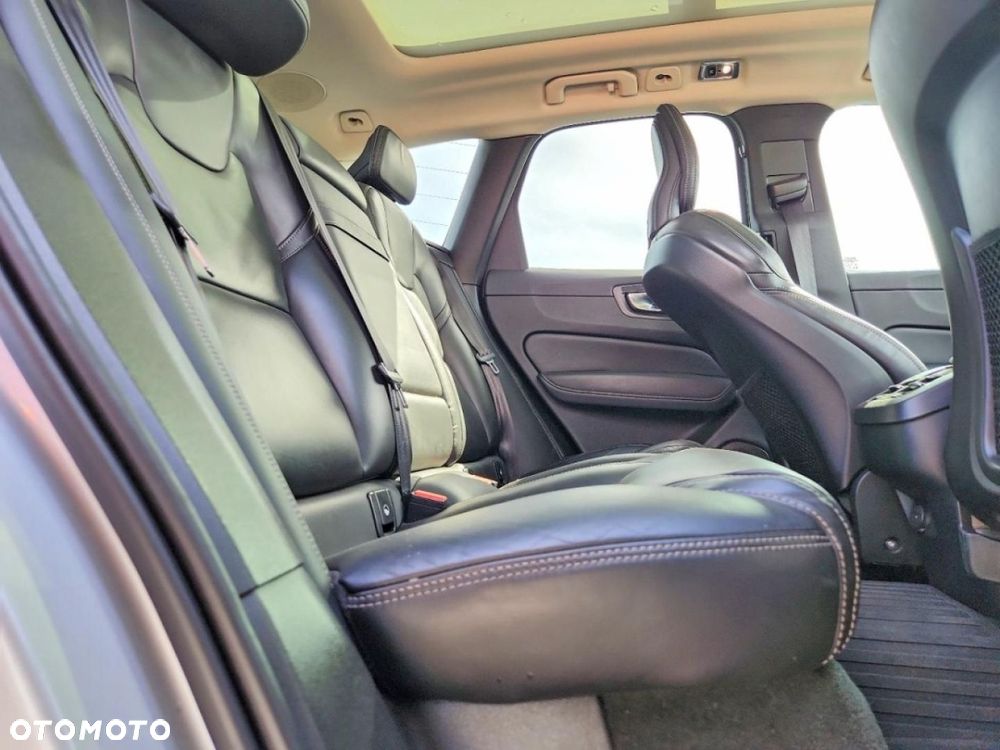 Volvo XC 60 - 10