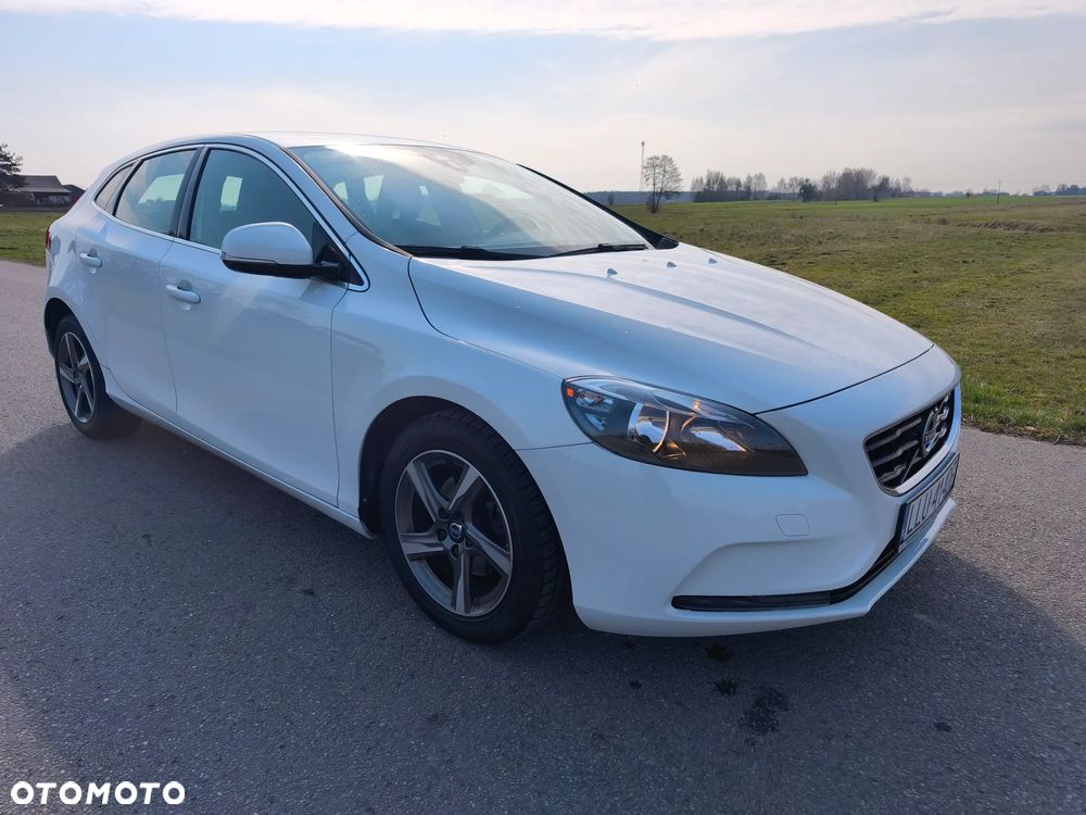 Volvo V40 D2 Momentum - 3