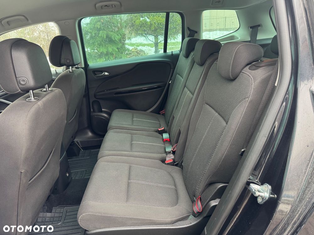 Opel Zafira - 16