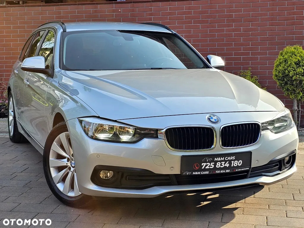 BMW Seria 3 318d Touring Sport Line - 13