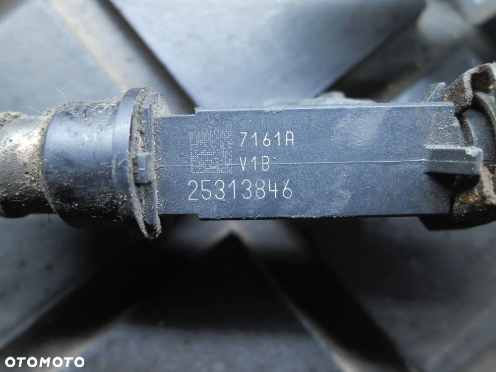 OPEL CORSA C 1.4 16V LISTWA WTRYSKOWA 25313846 POSIADAM 2 LISTWY - 2