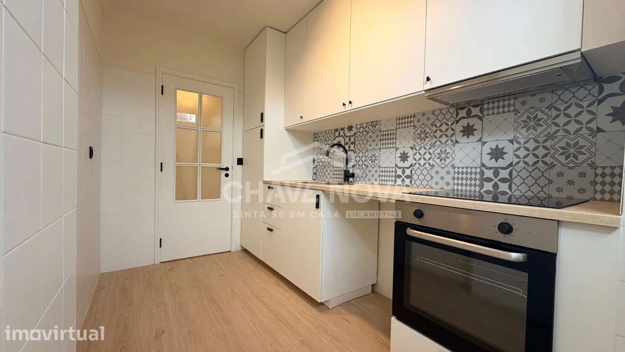 T1 Remodelado em Paranhos - Grande imagem: 2/20