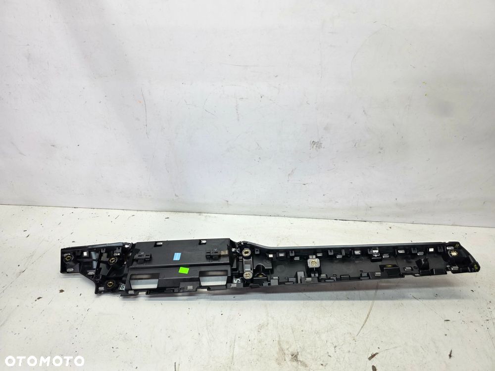 LISTWA MOCOWANIE DEKORU DESKI AUDI A6 C8 4K1857736 EUROPA - 4
