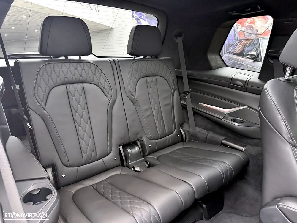 BMW X7 M50d - 31
