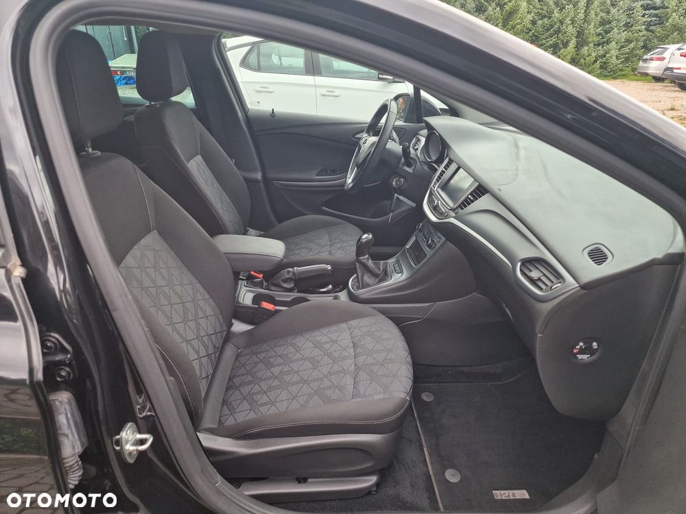 Opel Astra 1.4 Turbo 120 Jahre - 14