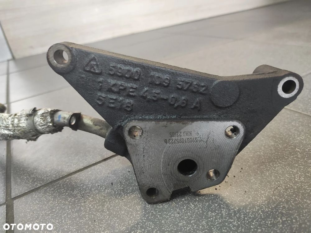 ŁAPA MOCOWANIE TURBINY TURBO 3.0 TDI AUDI A4 B7 5900 109 5762 WYSYŁKA !!!! - 3