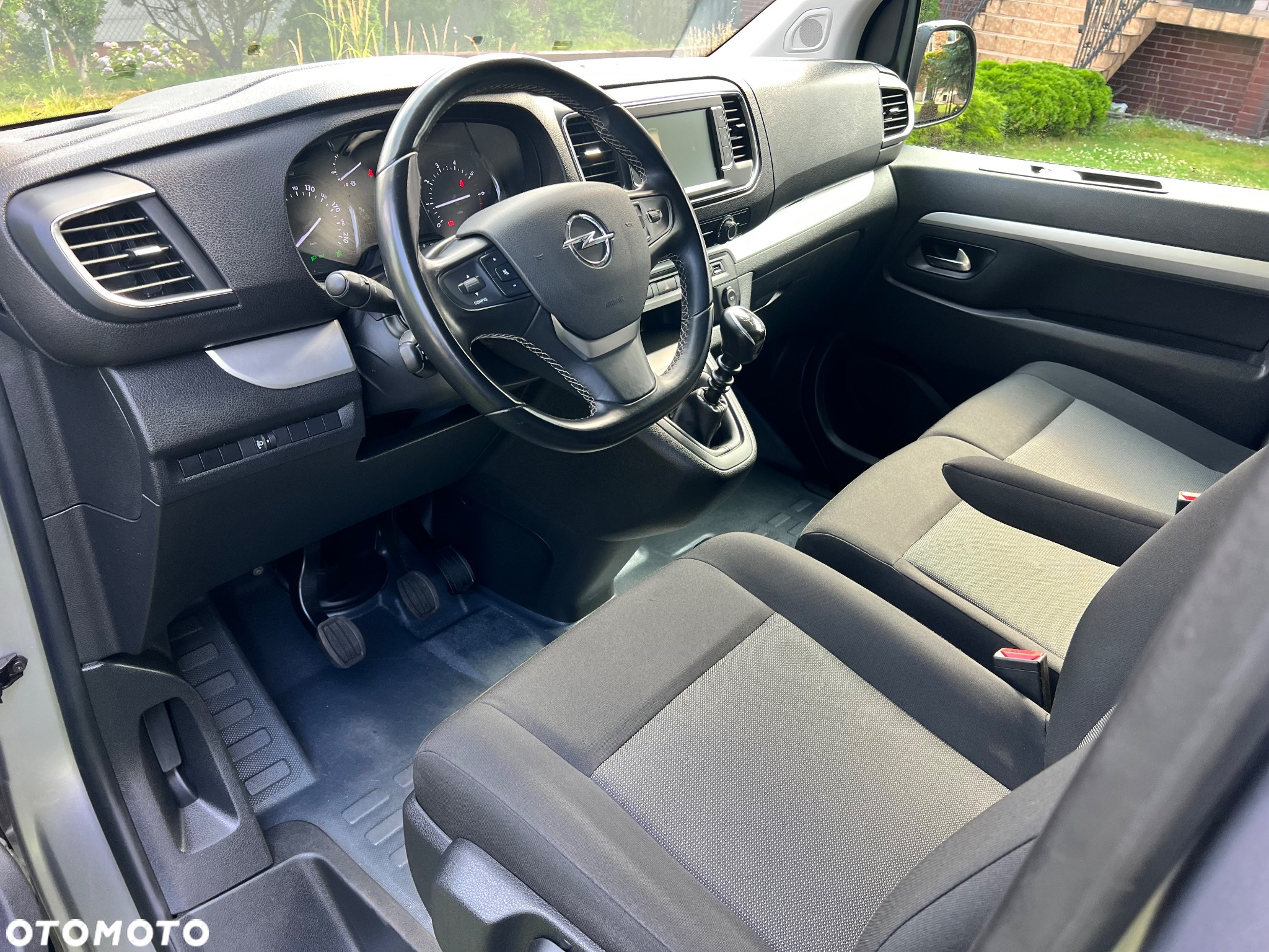 Opel Vivaro - 30