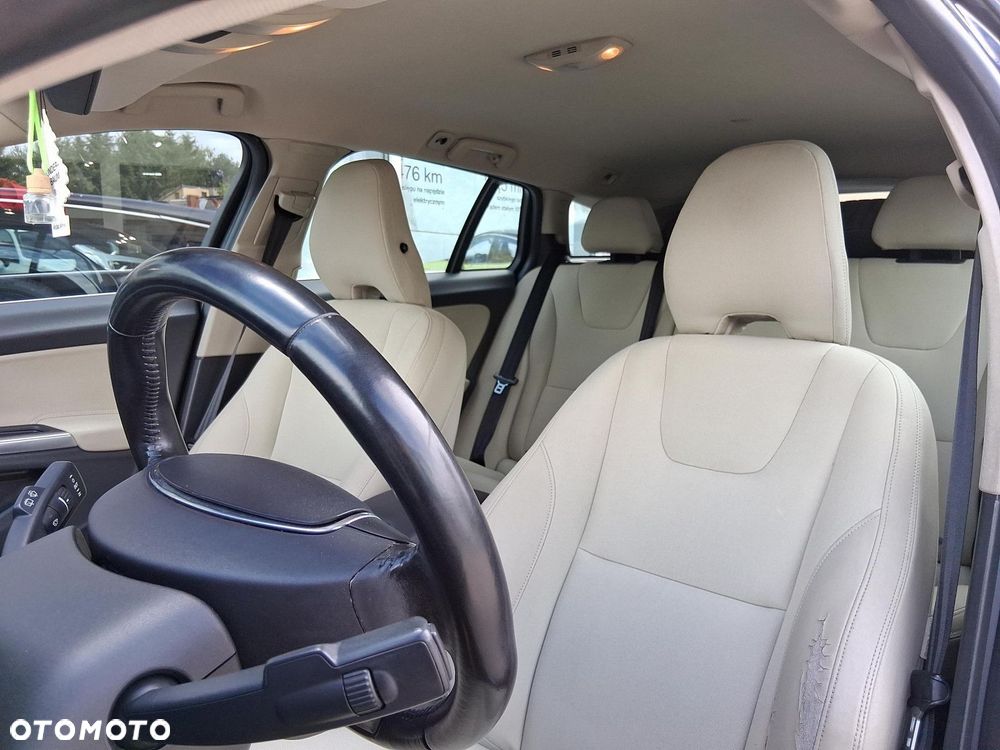 Volvo V60 - 11