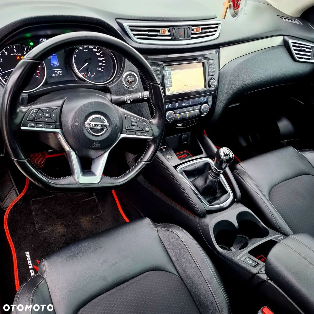 Nissan Qashqai 1.6 DIG-T N-Connecta - 4