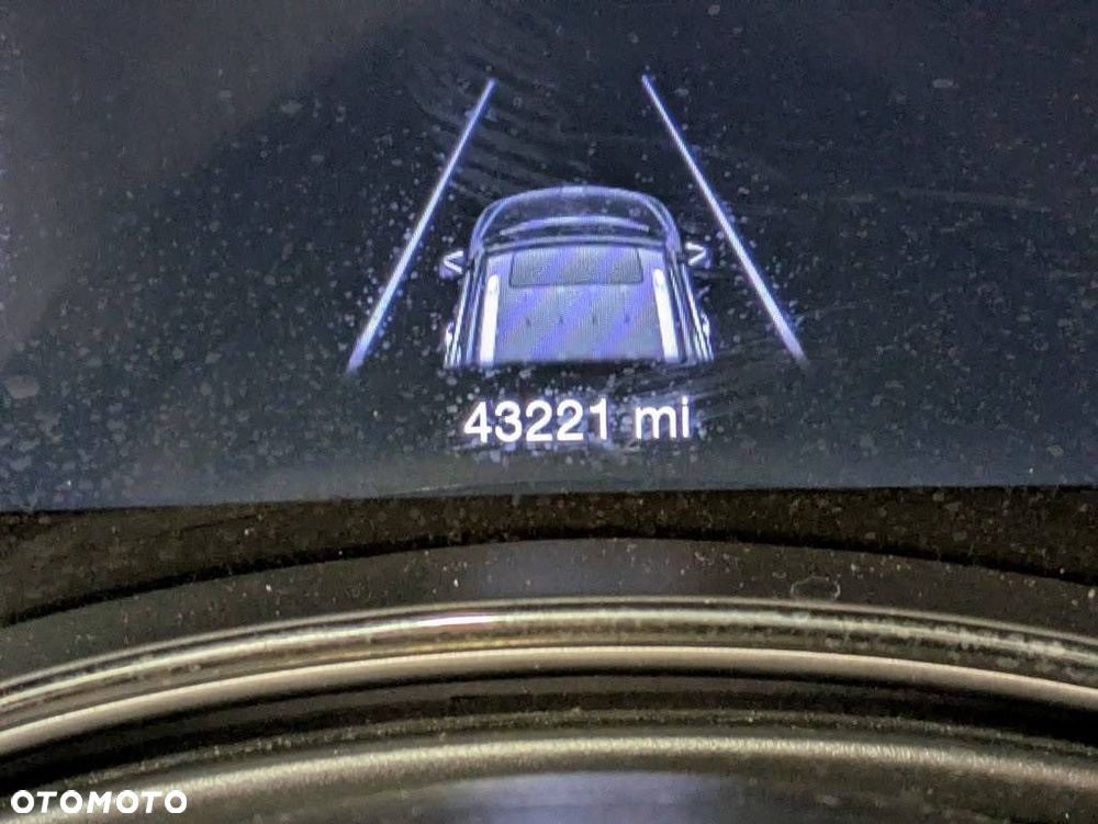 Jeep Grand Cherokee - 16