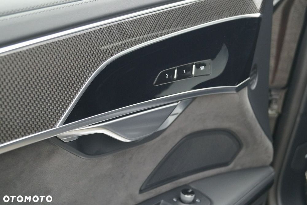 Audi S8 - 18