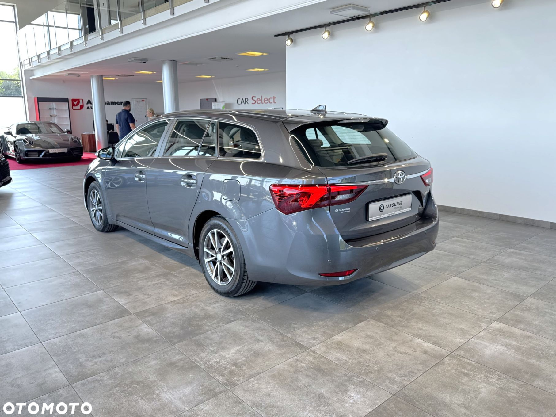 Toyota Avensis - 7