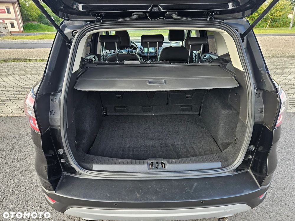 Ford Kuga - 10