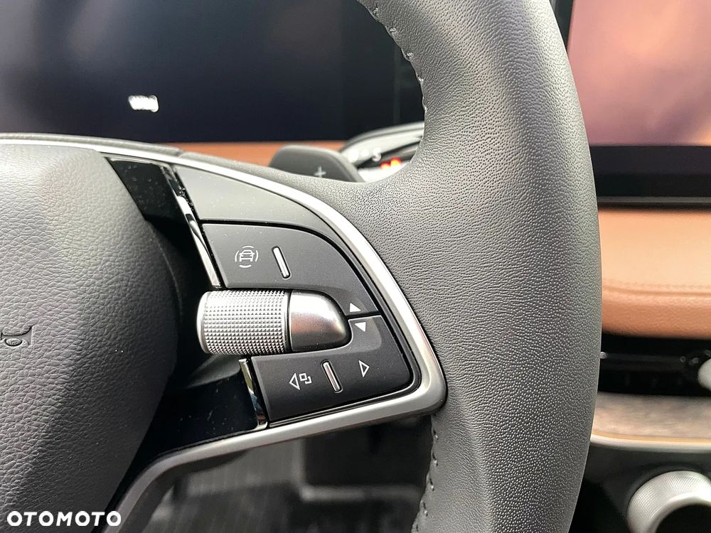 Skoda Superb 2.0 TDI SCR 4x4 L&K DSG - 13