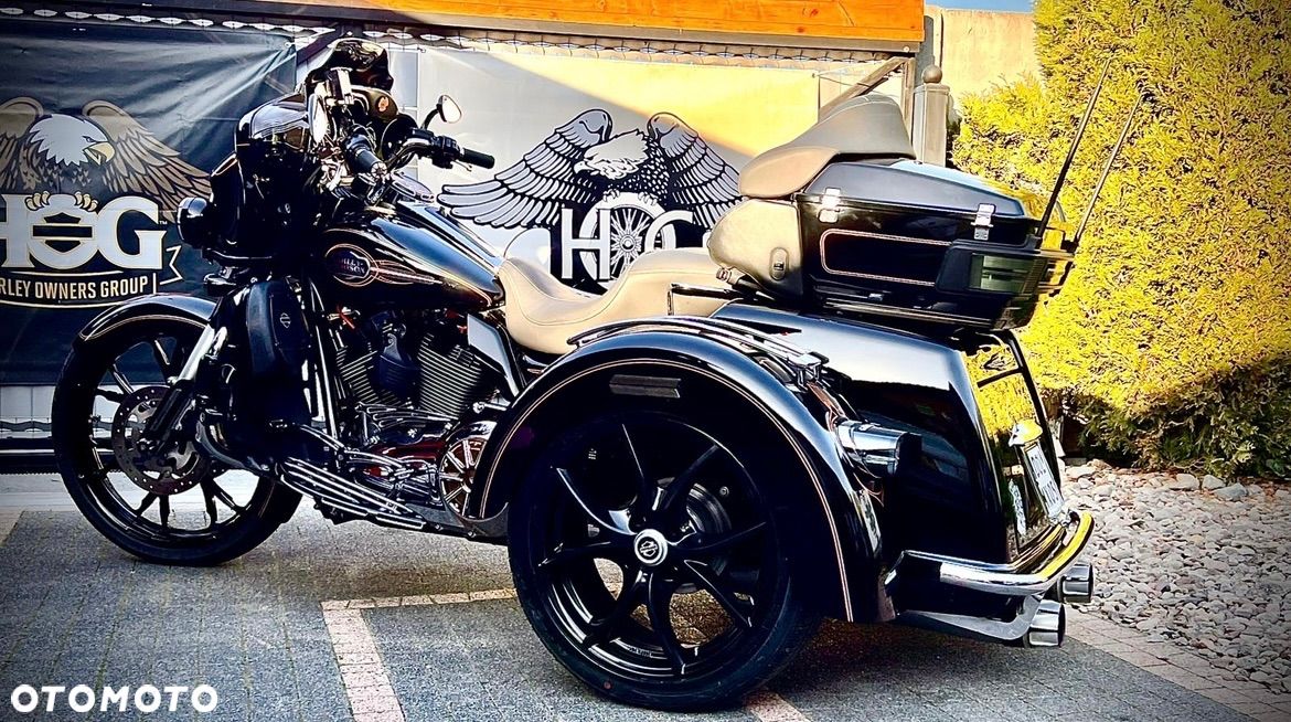Harley-Davidson Street Glide Trike - 1