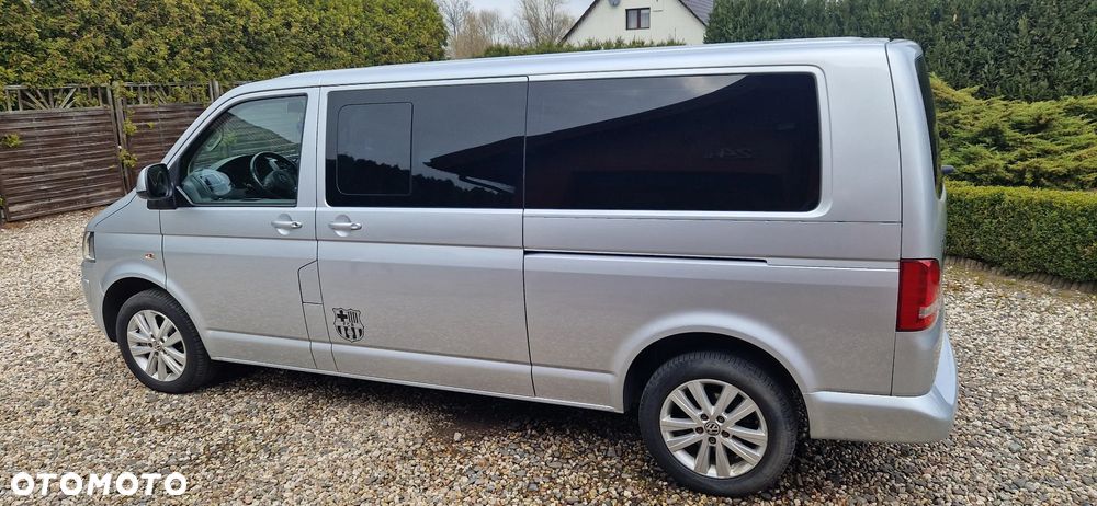 Volkswagen Caravelle - 3