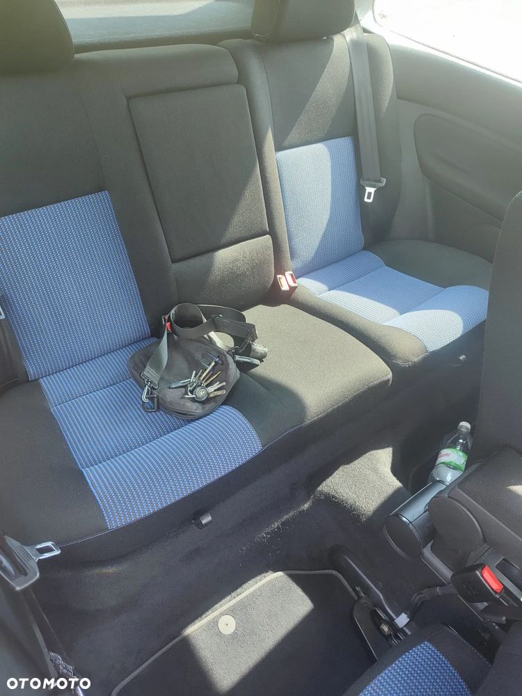Volkswagen Golf - 18