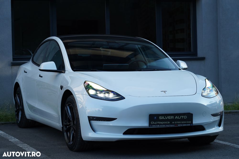 Tesla Model 3 - 18