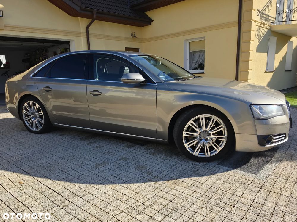 Audi A8 - 10