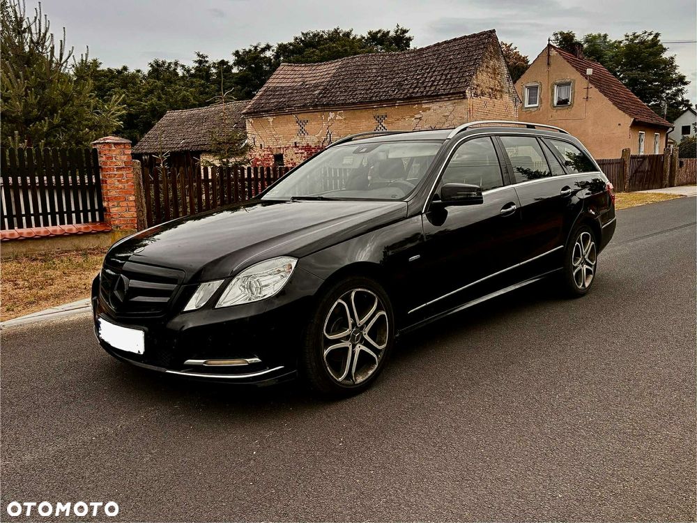 Mercedes-Benz Klasa E 220 CDI DPF BlueEFFICIENCY Automatik Avantgarde - 1