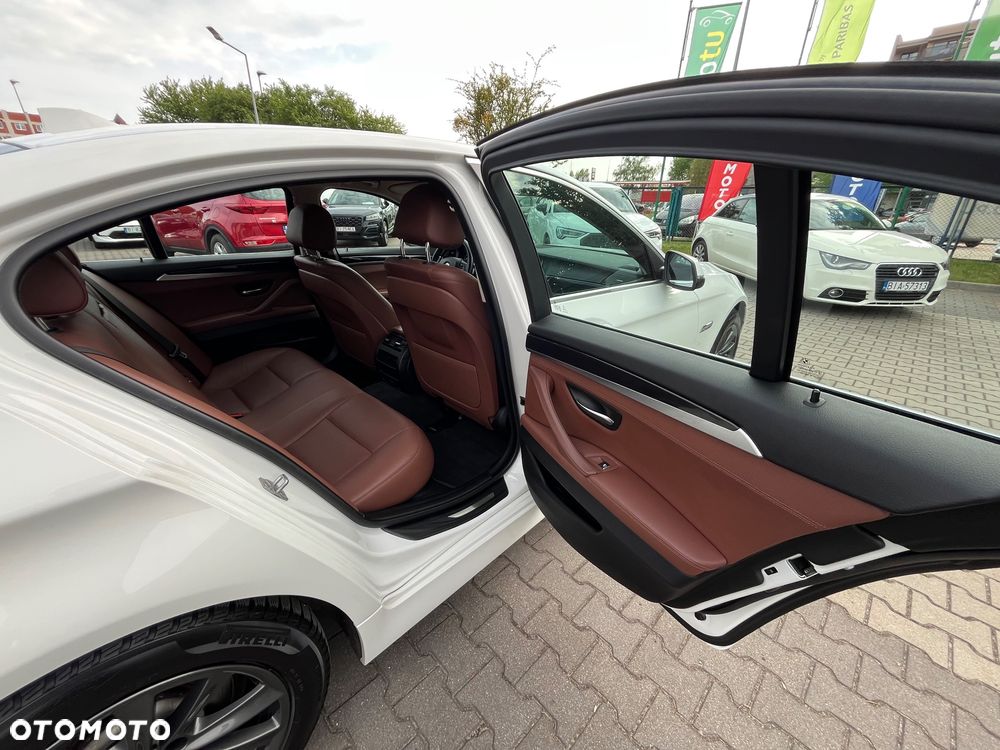 BMW Seria 5 520d - 17