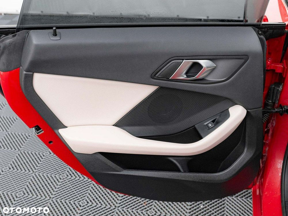 BMW Seria 2 220i xDrive Sport Line - 23