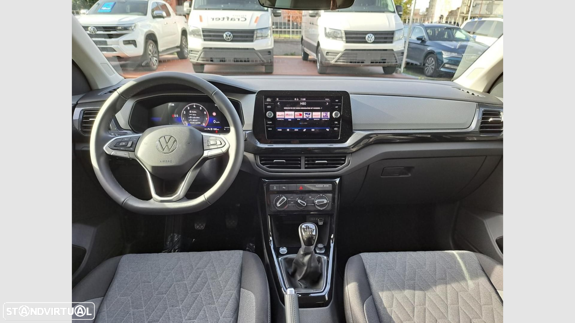 VW T-Cross - 11