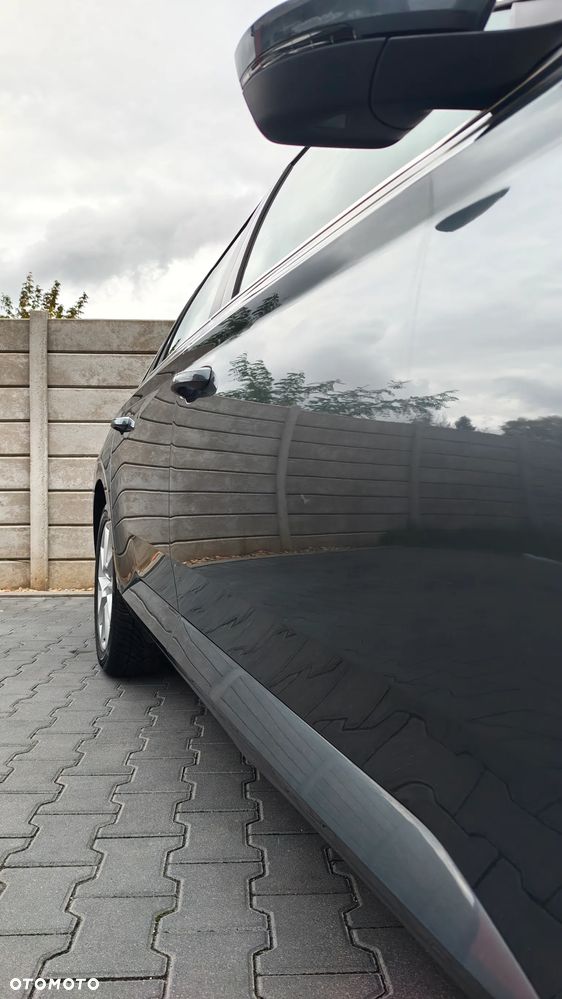 Skoda Superb 2.0 TDI Premium Edition - 17