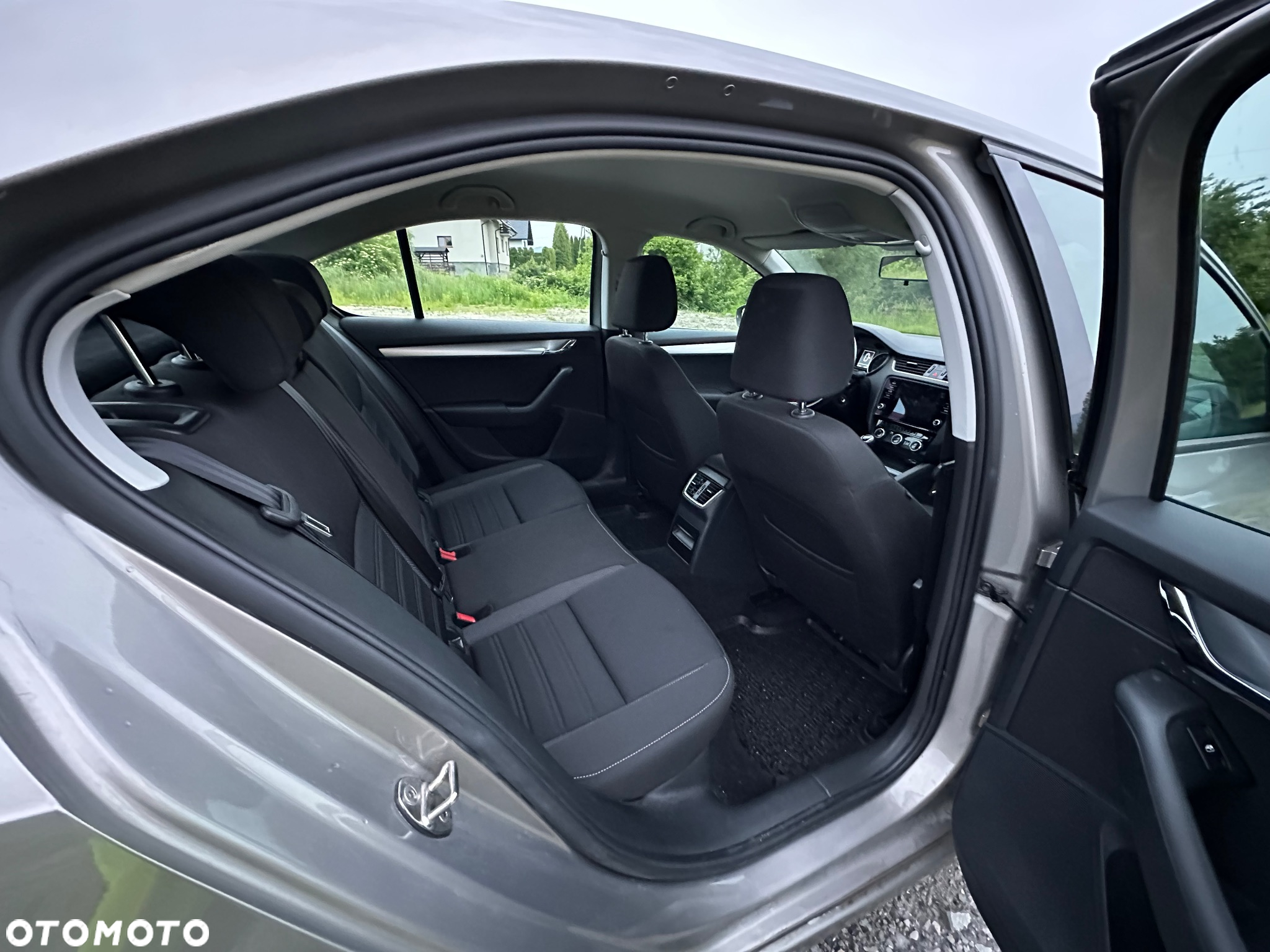 Skoda Octavia 1.6 TDI Business - 6