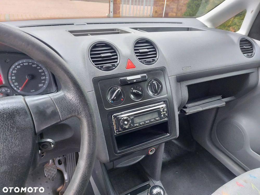 Volkswagen CADDY - 9