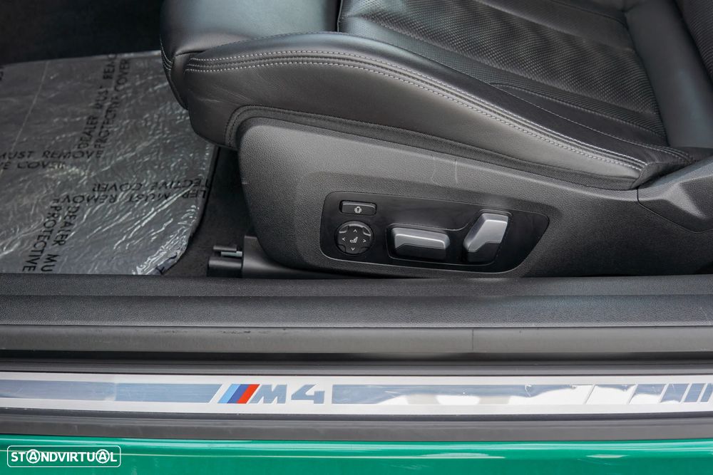 BMW M4 Competition xDrive - 21