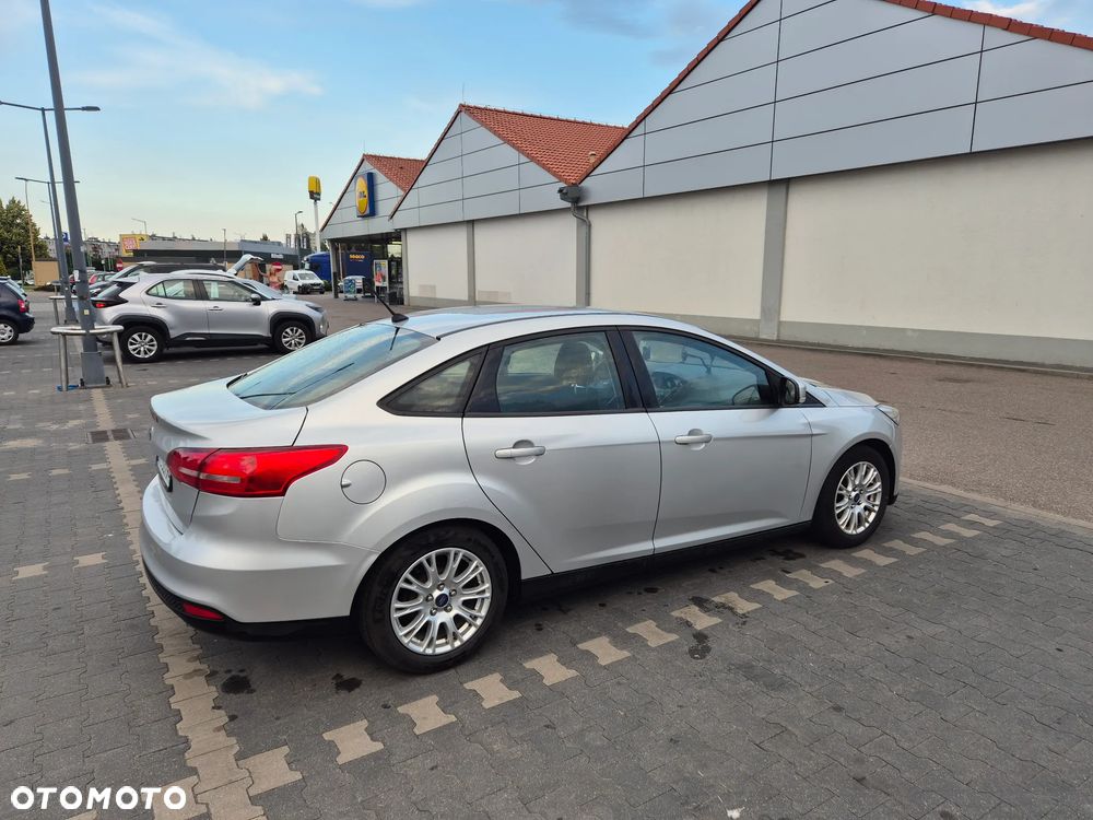 Ford Focus 1.6 Trend - 3
