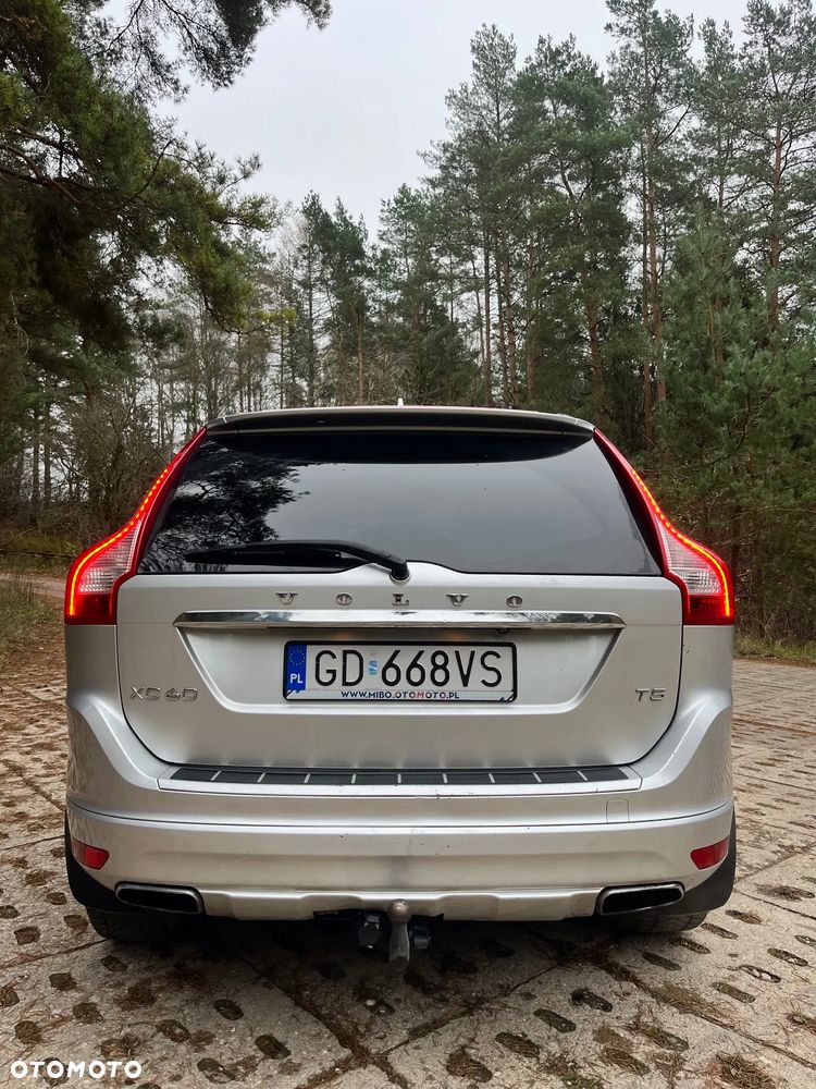 Volvo XC 60 - 4