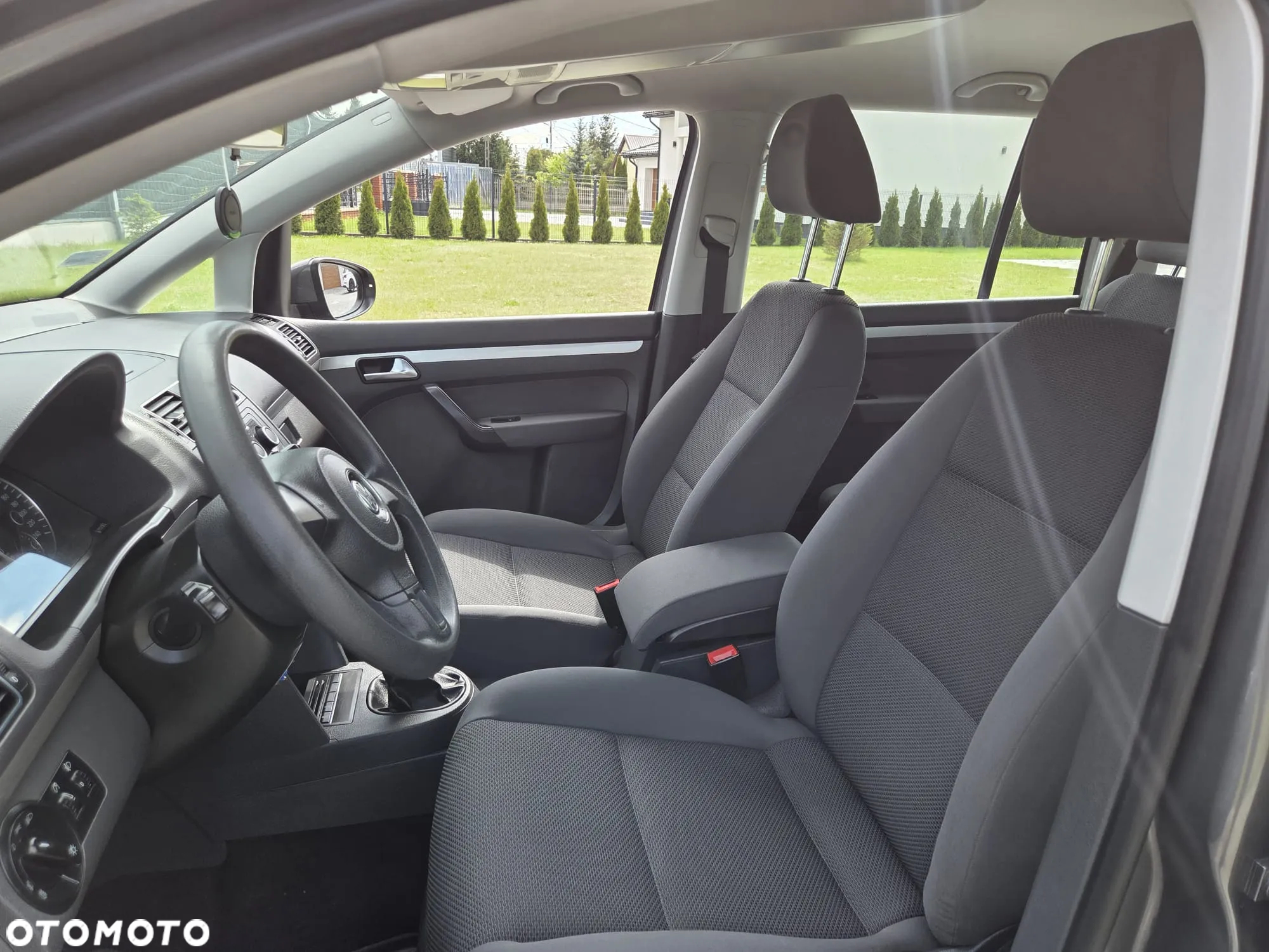 Volkswagen Touran 1.6 TDI DPF BlueMotion Technology Highline - 11